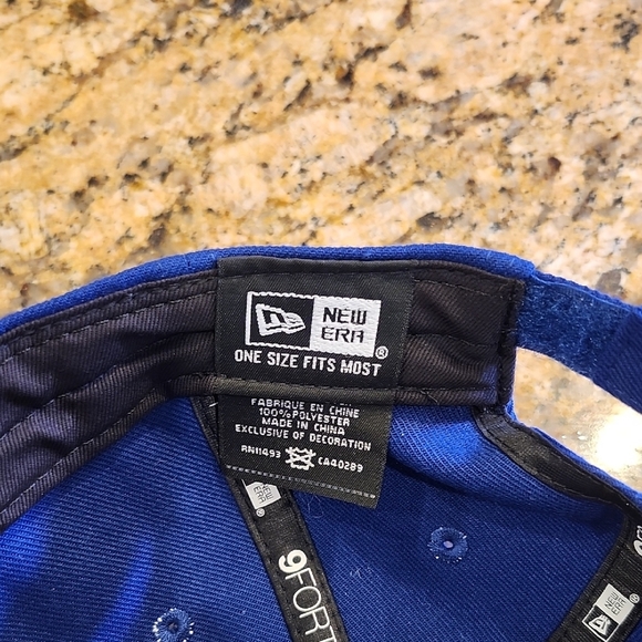 Philadelphia Phillies Blue and‎ Red Cap - Picture 2 of 5